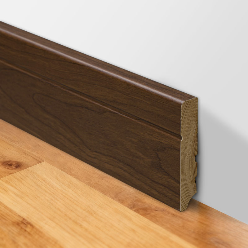 Massief houten plint (omwikkeld met zwart walnootfineer + verf) - Zwart walnoot 3/5' x 3 1/6'